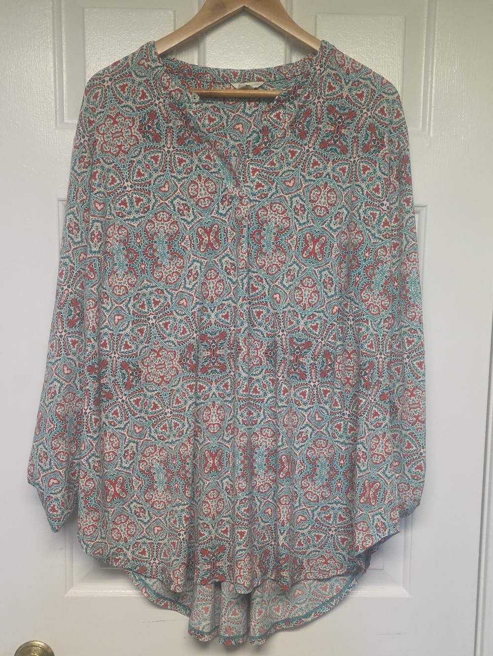 Women’s Printed Long-Sleeve Blouse - Teal & Coral